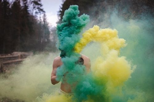 Как использовать фотографию дымовой шашки для создания потрясающих изображений